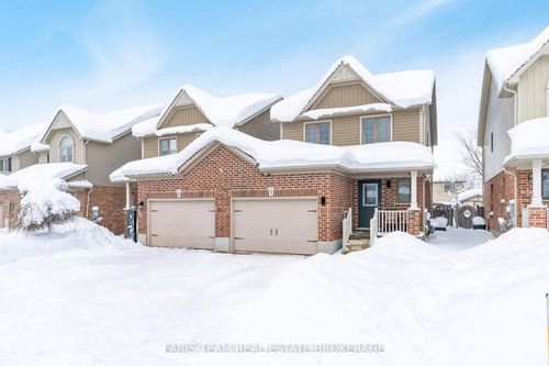 34 Quigley St, Angus, ON, L3W1B6 | Card Image