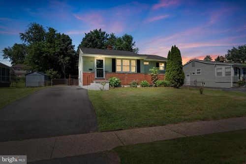 329 Tamara Cir, NEWARK, DE, 19711-6928 | Card Image
