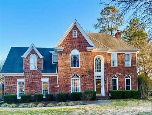 636 Sentinel Oak Ln, Charlotte, NC, 28214-8200 | Card Image