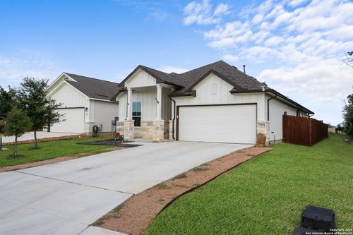904 Brook Ave, New Braunfels, TX, 78130-0335 | Card Image