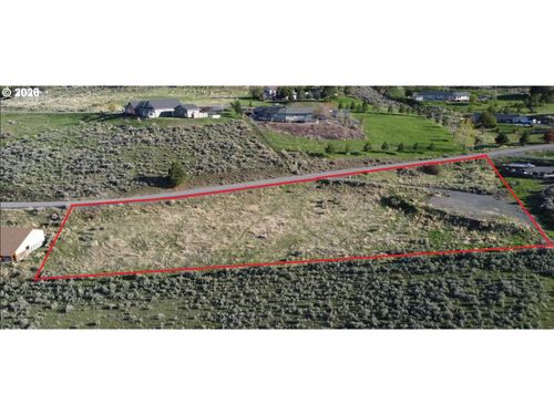 17901 Deer Park Loop, Baker City, OR, 97814-8435 | Card Image
