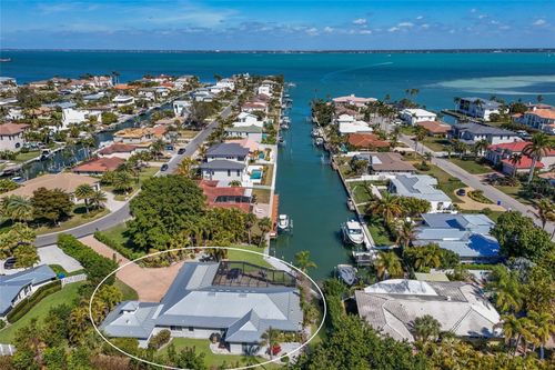 500 Halyard Ln, LONGBOAT KEY, FL, 34228-3712 | Card Image