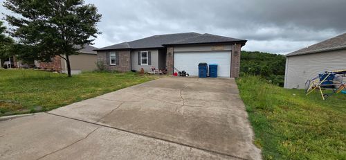487 Amber Ave, Hollister, MO, 65672-5883 | Card Image