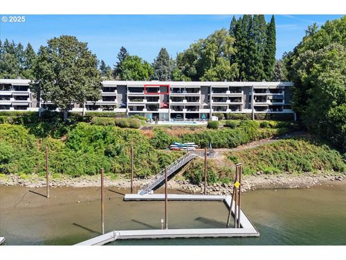 305-790 Se Webber St, Portland, OR, 97202-7056 | Card Image