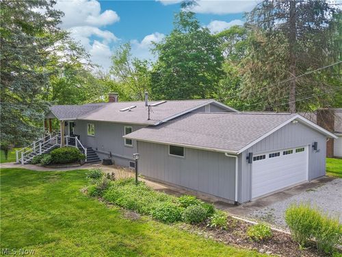 1465 Forest Dr, Akron, OH, 44312-3824 | Card Image