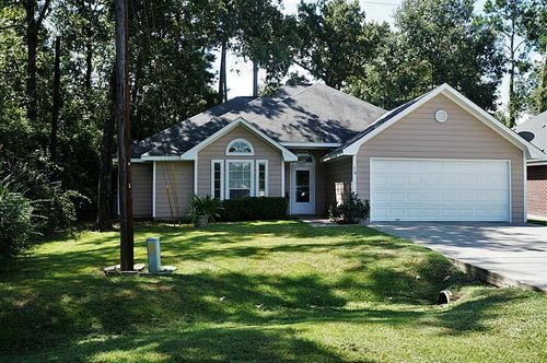 215 Bridgeview Dr, Onalaska, TX, 77360-7349 | Card Image