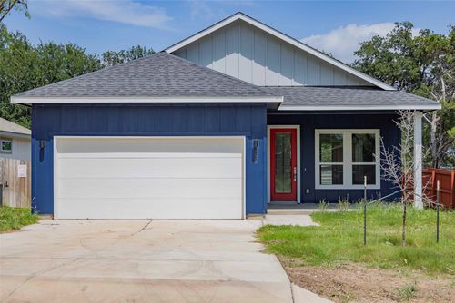 639 Magnolia Ln, Cottonwood Shores, TX, 78657-9482 | Card Image