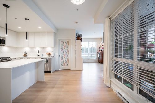 102-20052 83a Ave, Langley, BC, V2Y3P4 | Card Image