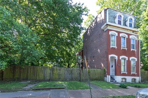 1412 Bremen Ave, Saint Louis, MO, 63107-2918 | Card Image