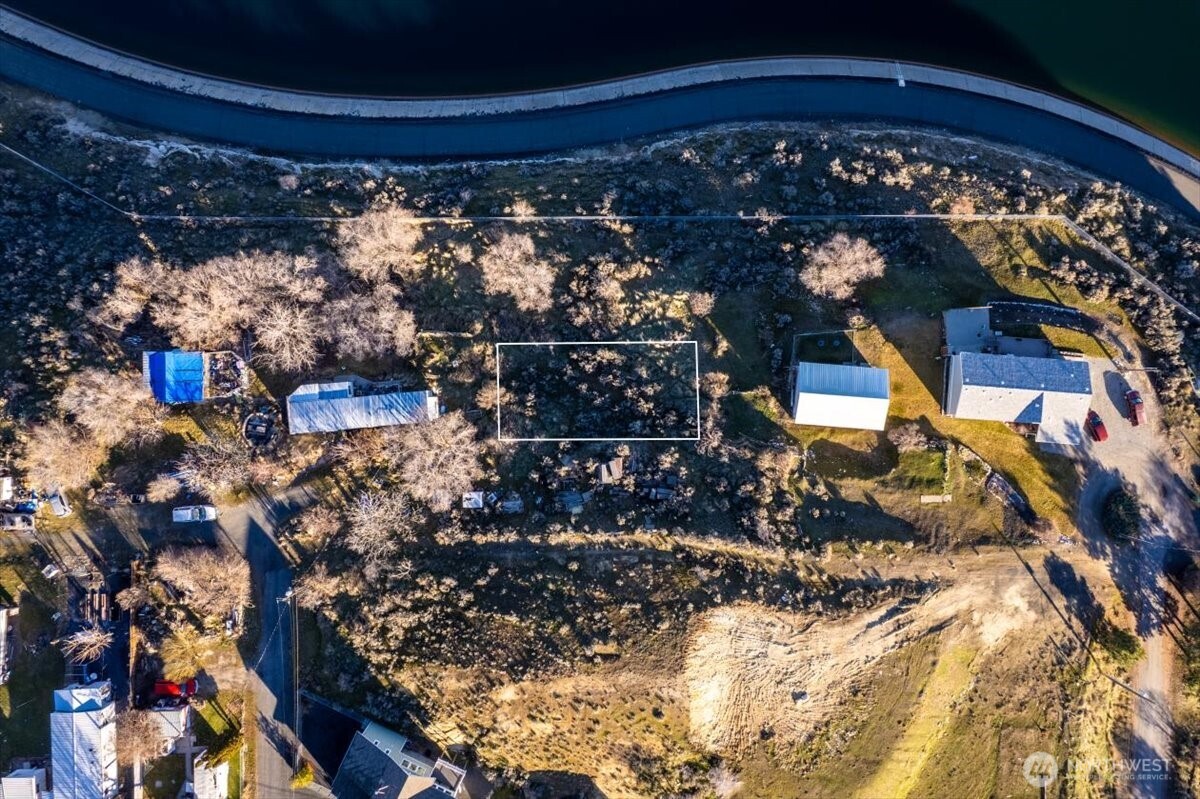 Land in Grand Coulee 4
