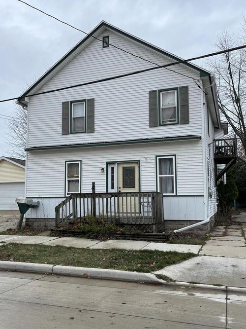 2009 Madison Street, Two Rivers, WI, 54241 | Card Image