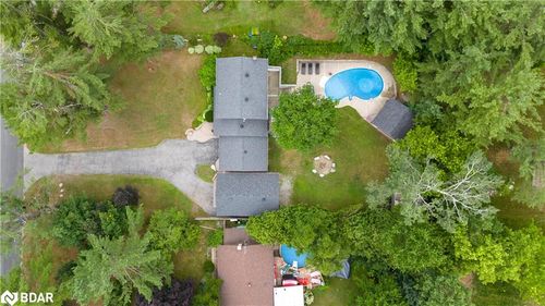 31 Lawrence Ave, Minesing, ON, L9X0W4 | Card Image