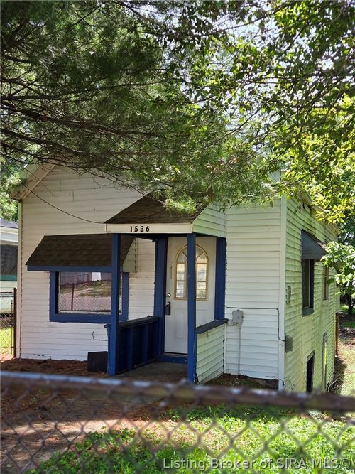 1536 Chartres St, New Albany, IN, 47150-3116 | Card Image
