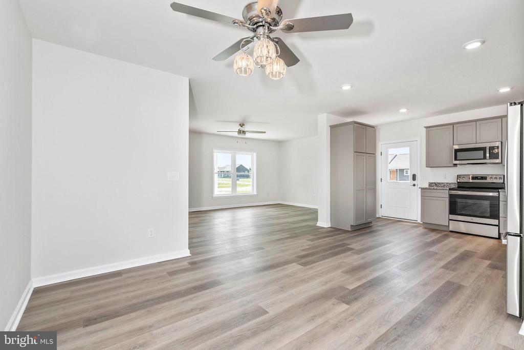 Residential in BRIDGEVILLE 4
