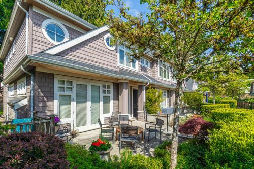 2129 Gordon Ave, West Vancouver, BC, V7V1W1 | Card Image