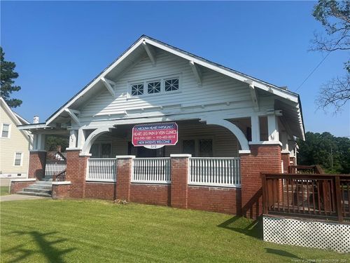 512 Sunset Ave, Clinton, NC, 28328-3944 | Card Image
