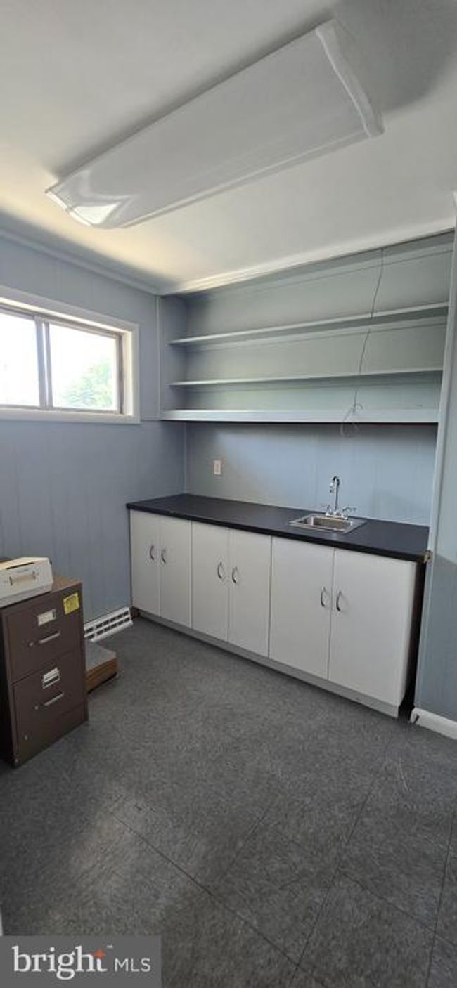 321 E Broad St, Home with 0 bedrooms, 0 bathrooms and null parking in GIBBSTOWN NJ | Image 9