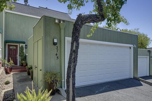 3745 Clayton Rd, Concord, CA, 94521-2555 | Card Image