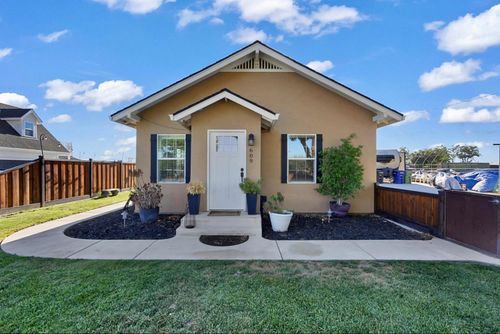 609 E Keyes Road, Ceres, CA, 95307 | Card Image