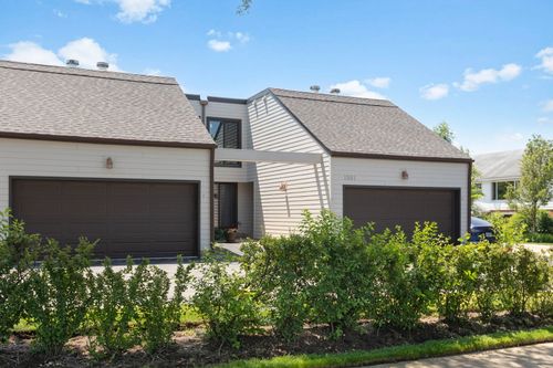 e-1501 Topp Ln, Glenview, IL, 60025-2179 | Card Image