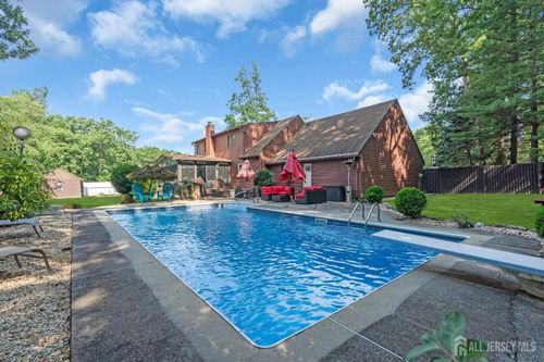 19 Ellen Cir, Old Bridge, NJ, 08857-2603 | Card Image