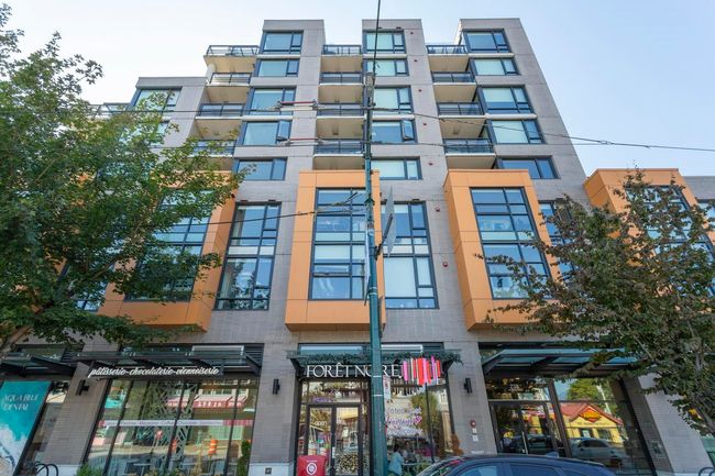 209 - 238 W Broadway, Condo with 1 bedrooms, 1 bathrooms and 1 parking in Vancouver BC | Image 1