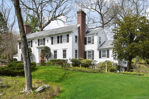 50 Overhill Rd, New Rochelle, NY, 10804-3905 | Card Image