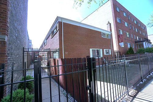 b-6122 N Winthrop Ave, Chicago, IL, 60660-2680 | Card Image