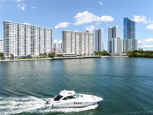 307-300 Bayview Dr, Sunny Isles Beach, FL, 33160-4744 | Card Image