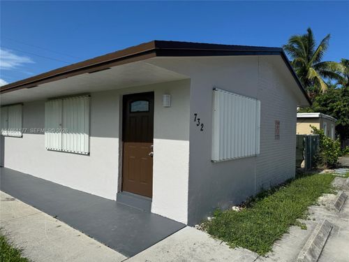 732-732 Sw 6th St, Dania Beach, FL, 33004-4906 | Card Image