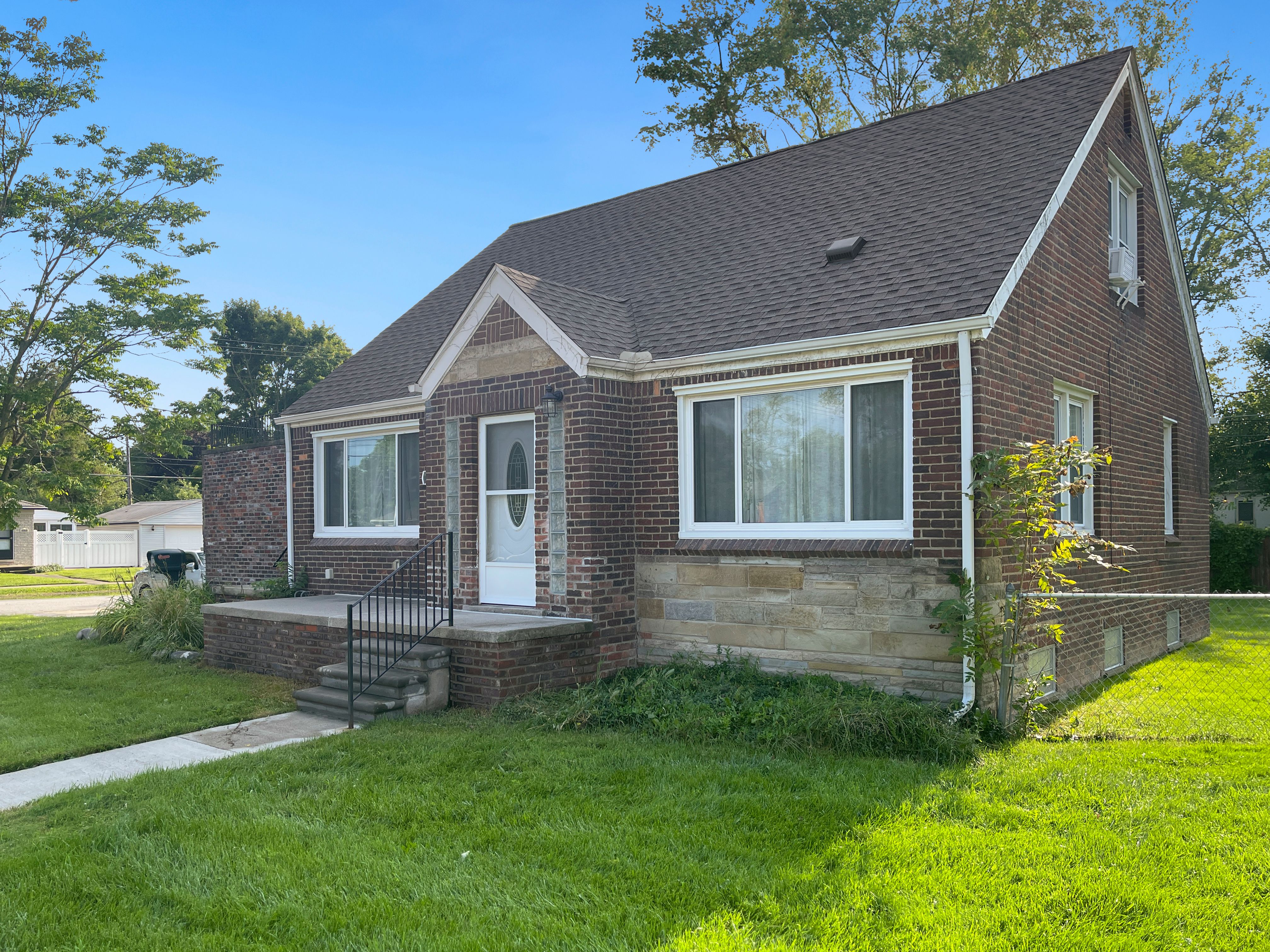 Beech Daly Rd, Redford, MI 48239