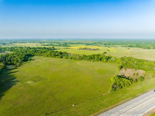 11 S 417th East Ave, Porter, OK, 74454 | Card Image