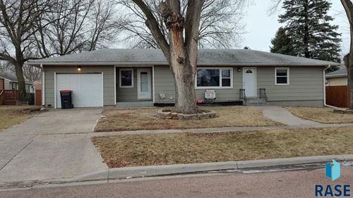 406 5th St, Beresford, SD, 57004 | Card Image