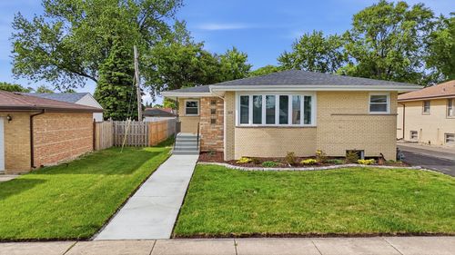 5544 Oakdale Dr, Oak Lawn, IL, 60453-4615 | Card Image