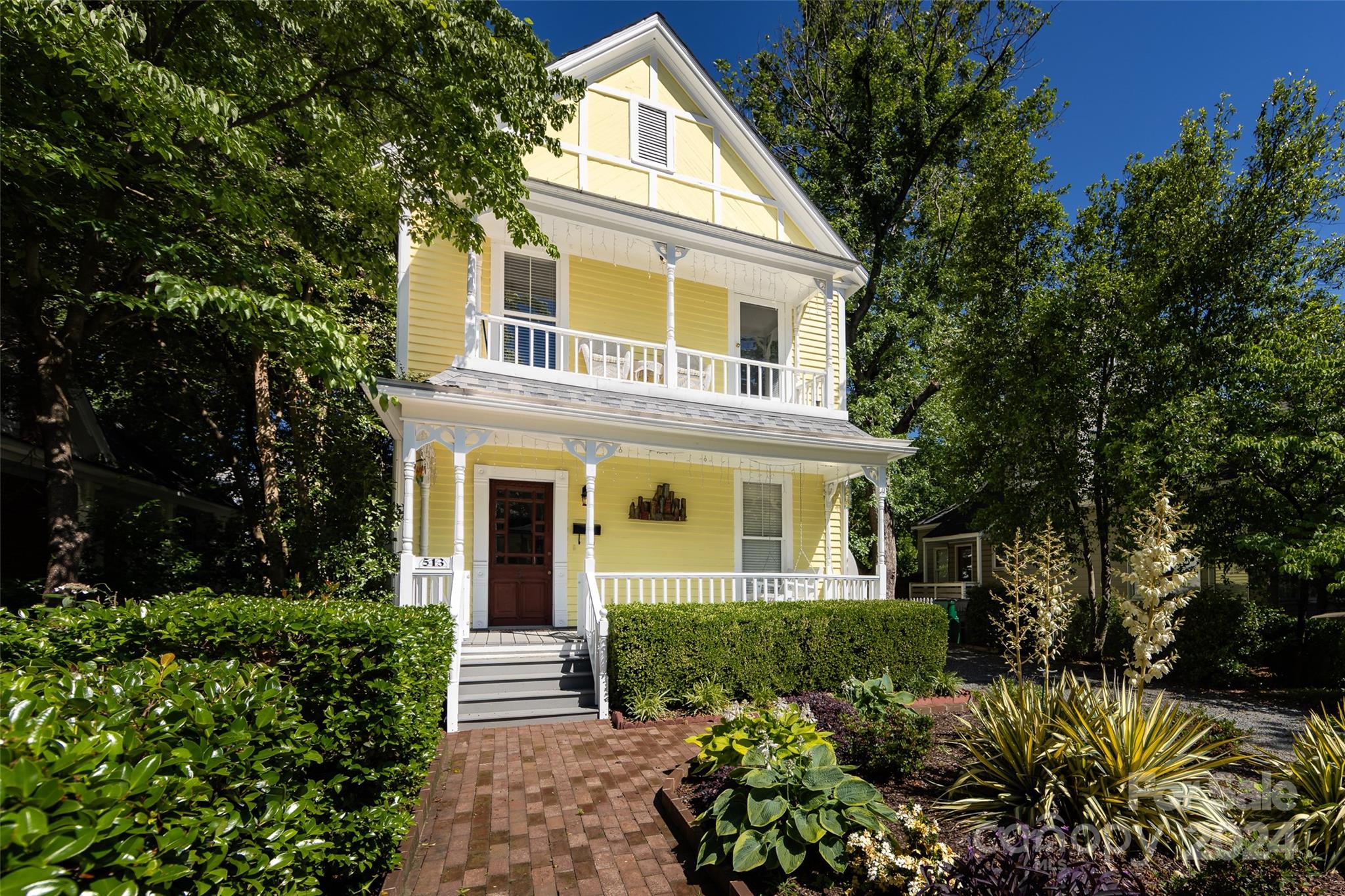Pine St, Charlotte, NC 28202