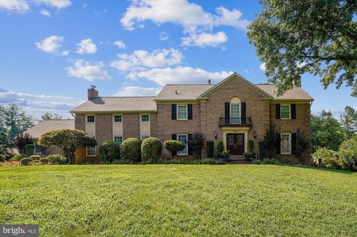 9424 Brian Jac Ln, GREAT FALLS, VA, 22066-2003 | Card Image