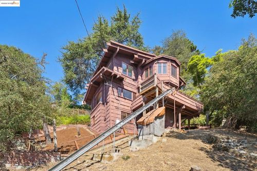 951 Cragmont Ave, Berkeley, CA, 94708-1409 | Card Image