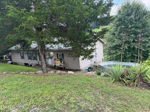 6631 Highway 63, Speedwell, TN, 37870-7215 | Card Image