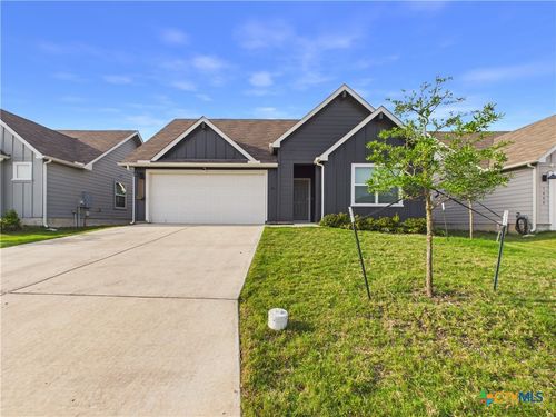 1012 Betsy Drive, Seguin, TX, 78155 | Card Image