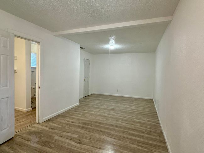 650 S 22 Nd St, Home with 6 bedrooms, 6 bathrooms and null parking in Slaton TX | Image 10