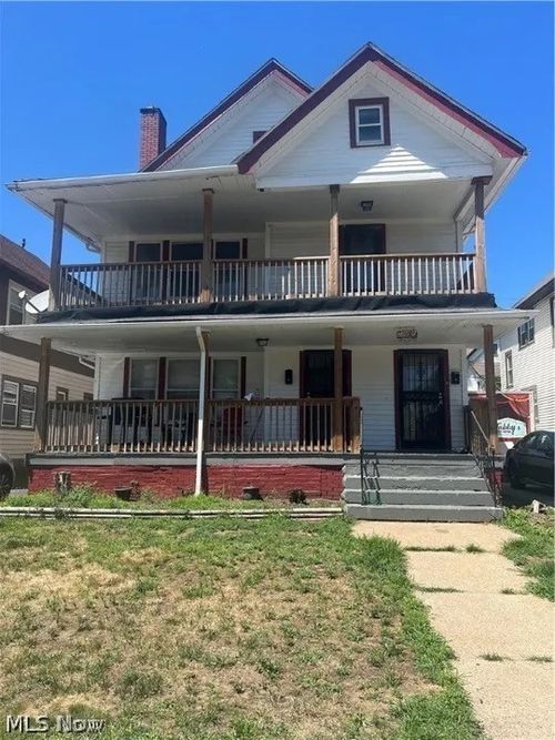 11805 Iowa Ave, Cleveland, OH, 44108-1562 | Card Image