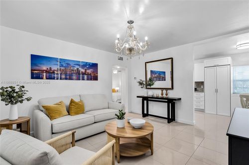 apt-1-3 Navarre Ave, Coral Gables, FL, 33134-4641 | Card Image