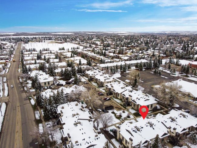 45 Cedar Springs Gardens Sw, Home with 2 bedrooms, 1 bathrooms and 1 parking in Calgary AB | Image 35