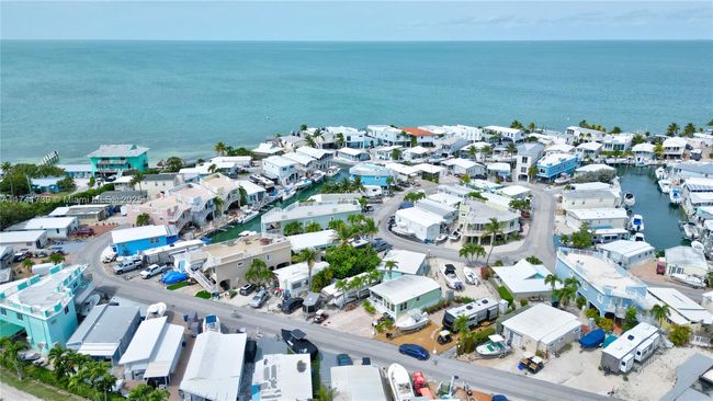 65821 Overseas Hwy, House other with 2 bedrooms, 1 bathrooms and null parking in Long Key FL | Image 36