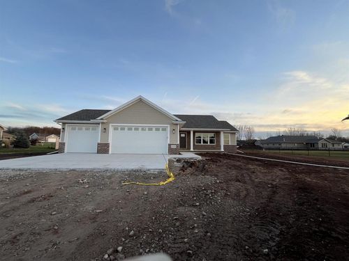 5289 Cornhusk Lane, OMRO, WI, 54963 | Card Image