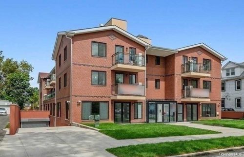 c4-214 35th Ave, Bayside, NY, 11361 | Card Image