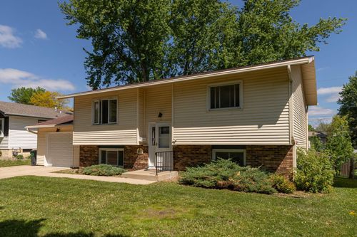 1811 43rd St Nw, Rochester, MN, 55901-0476 | Card Image