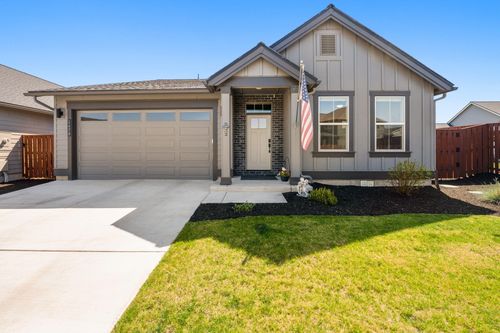 1476 Ne Rosemont St, Prineville, OR, 97754-1394 | Card Image