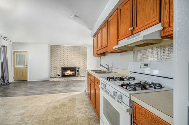 37653 Badger Dr, House other with 3 bedrooms, 2 bathrooms and null parking in Sterling Heights MI | Image 12