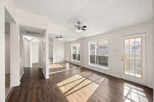 6324 Fern Meadow Dr, Fort Worth, TX, 76179-3704 | Card Image